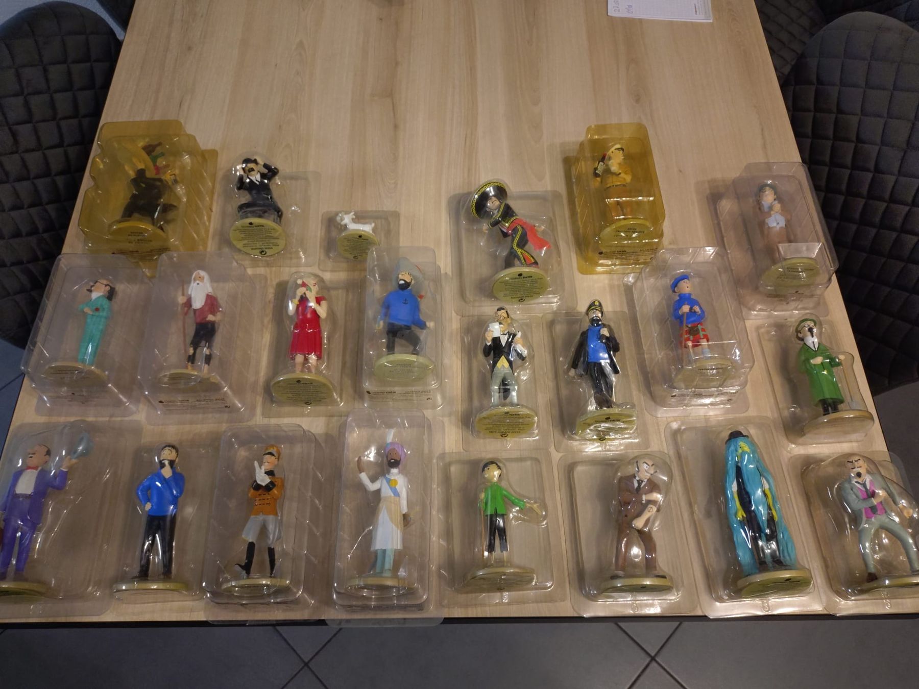 Statuette: Figurines TINTIN – Nuovo (secondo la descrizione) da develier venduto da Gnagna8