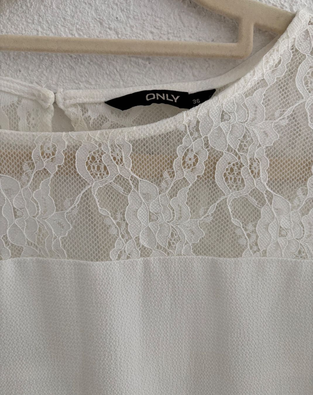 Tops: Blouse – D'occasion à Arbaz par CicciStore 1