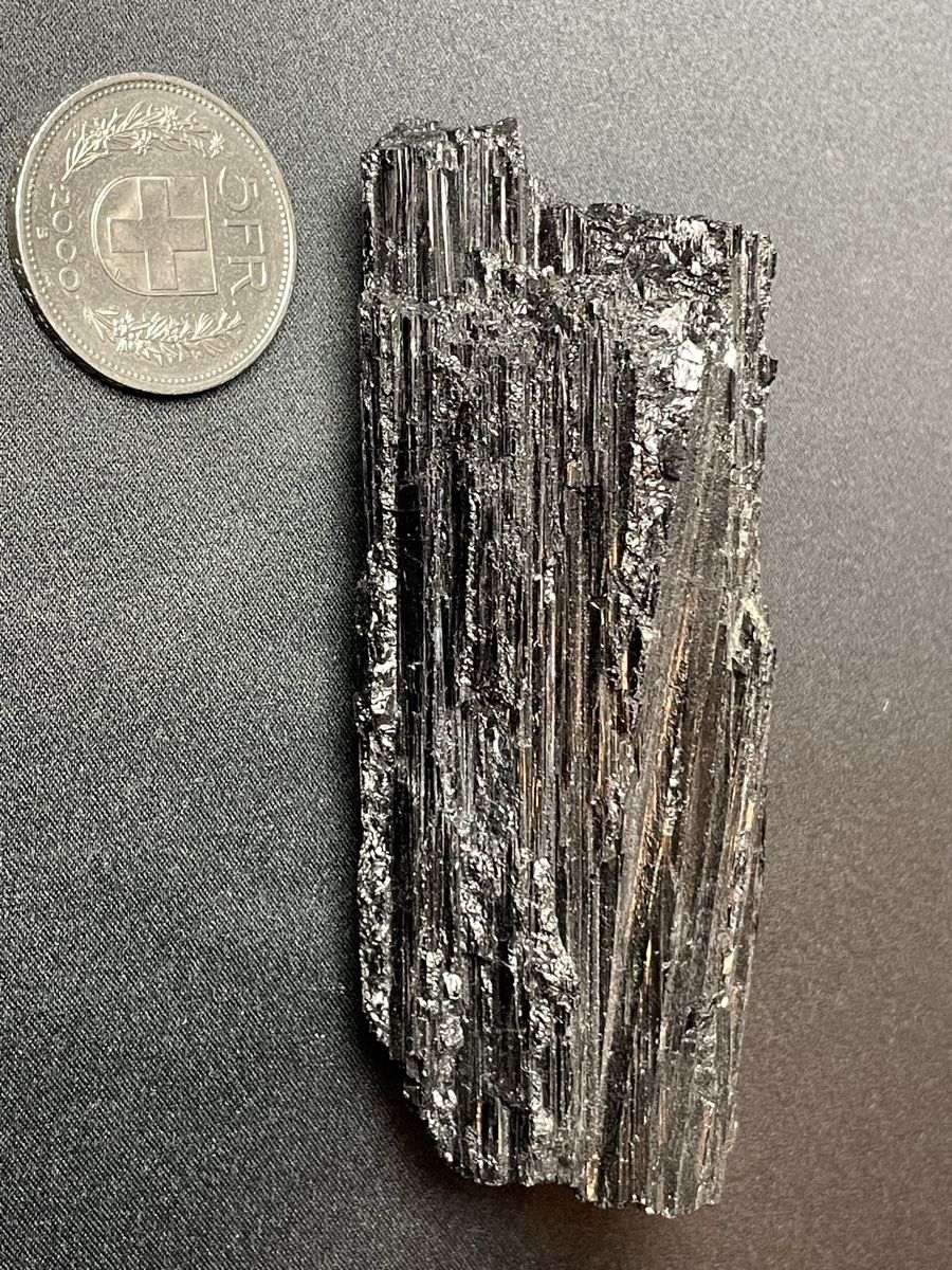 Minerali & Pietre curative: Schöner schwarzer Turmalin – Usato da Riedt b. Erlen venduto da kolibri91 1