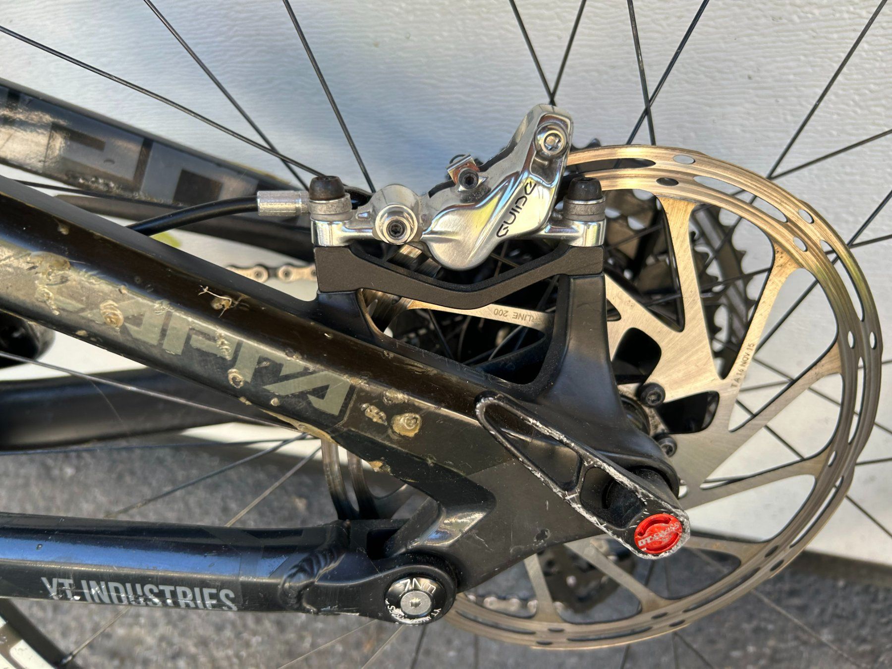 YT Velos: Mountainbike YT  Capra fully, Grösse L – Gebraucht aus Pont-la-Ville von grosidi 1