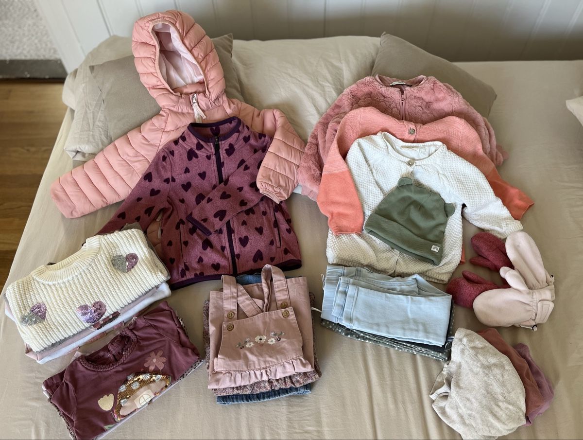 Lotti & Set di vestiti: Kleiderpaket Mädchen Herbst/Winter Gr. 92 – Usato da Münchwilen TG venduto da Selina3498