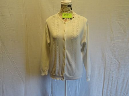 Strickjacke in der Grösse 42                     (SJ09)