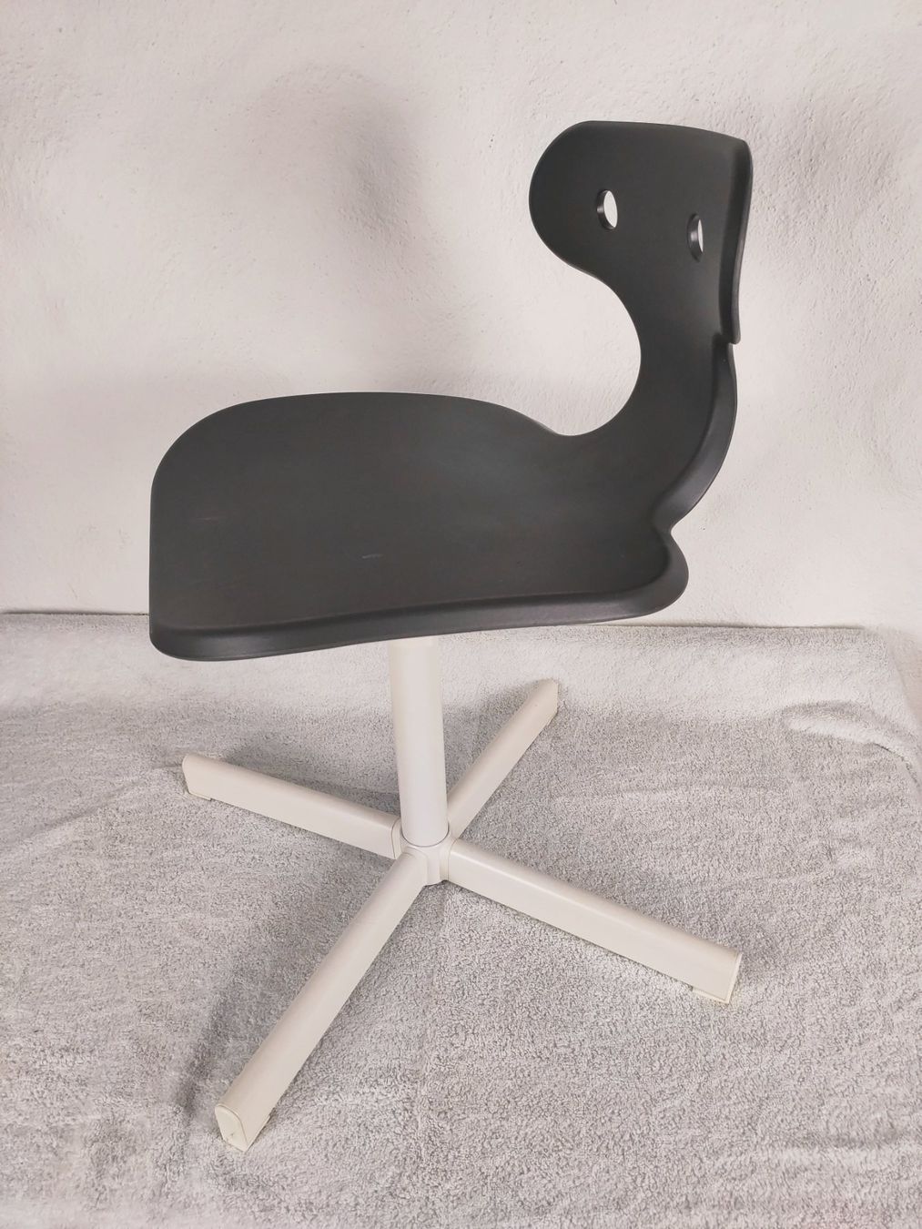 Ikea Stühle: Kinderstuhl – Neu (gemäss Beschreibung) aus Kreuzlingen von sko_9v6b 1
