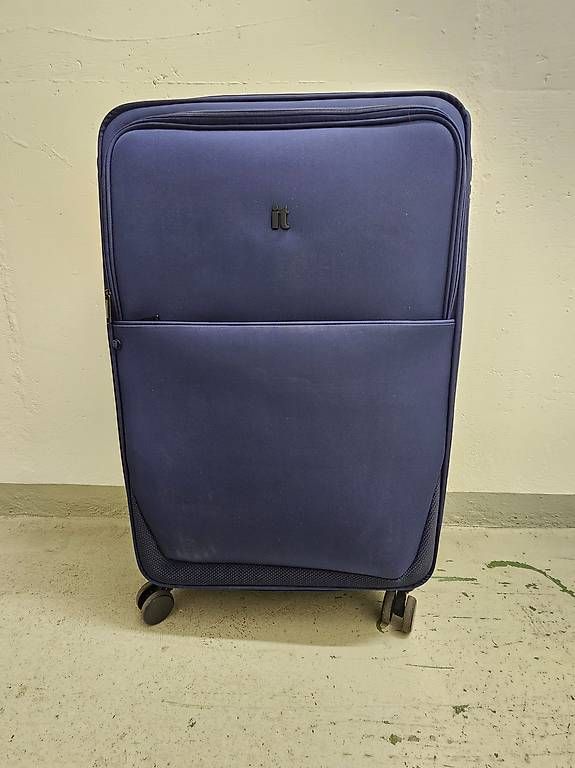 Reisekoffer: it Luggage Reisekoffer / Trolley gross  – Gebraucht aus Bern von ElianeBE