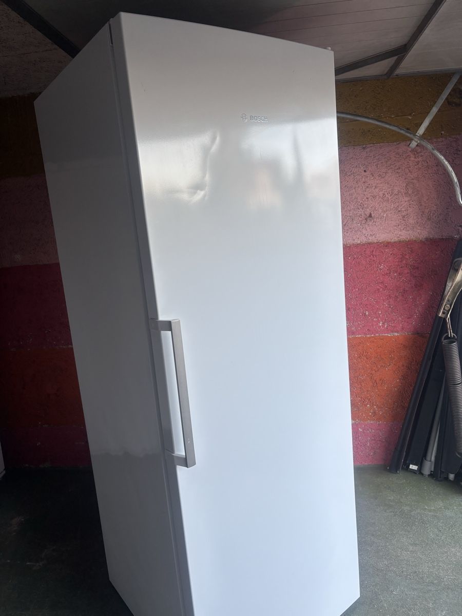 Bosch Congélateurs: Gefrierschrank BOSCH No FROST – D'occasion à Gränichen par R.7 2