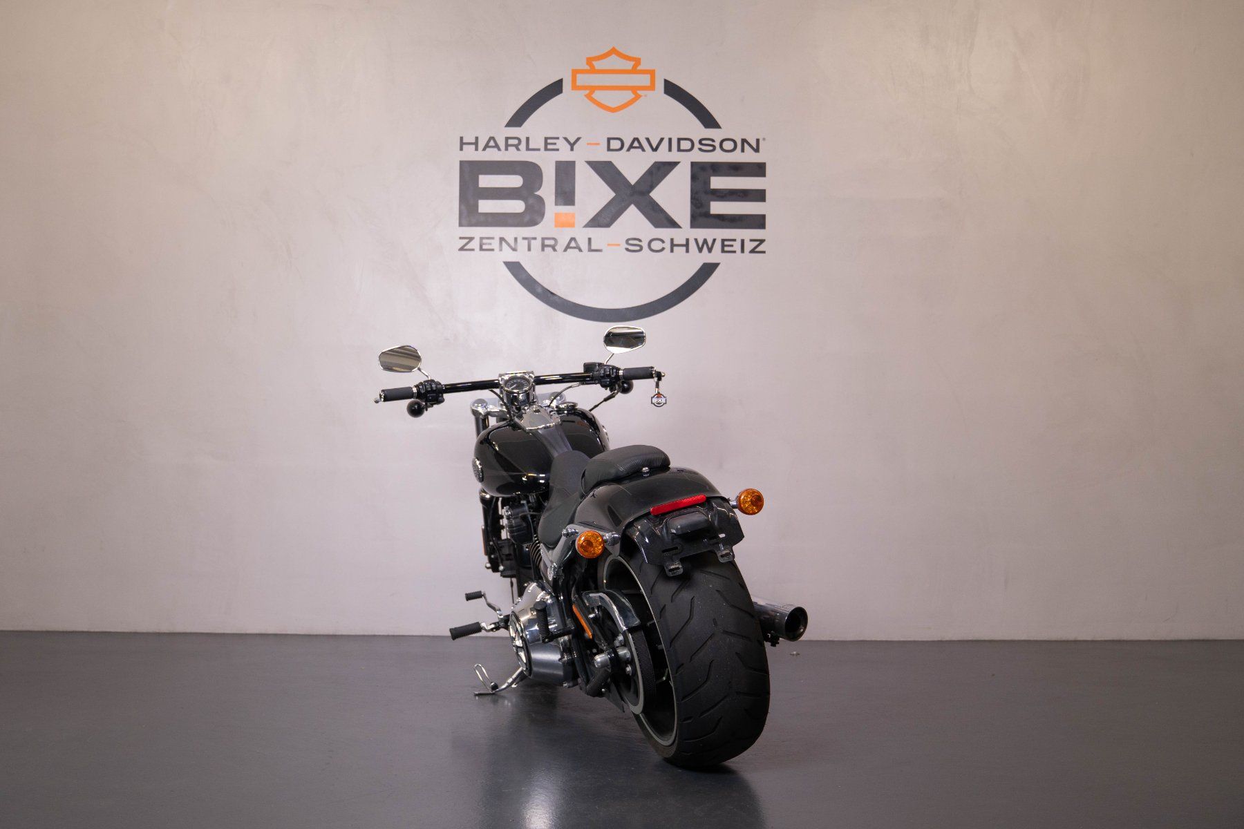 Harley-Davidson Chopper: Harley Davidson FXSB 103 Breakout – Usato da Hünenberg venduto da Maxim369 3
