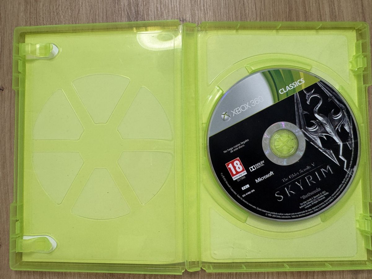 Microsoft Giochi: Spiel The Elder Scrolls V Skyrim Xbox 360 spanisch – Usato da Biberist venduto da etesummer 2