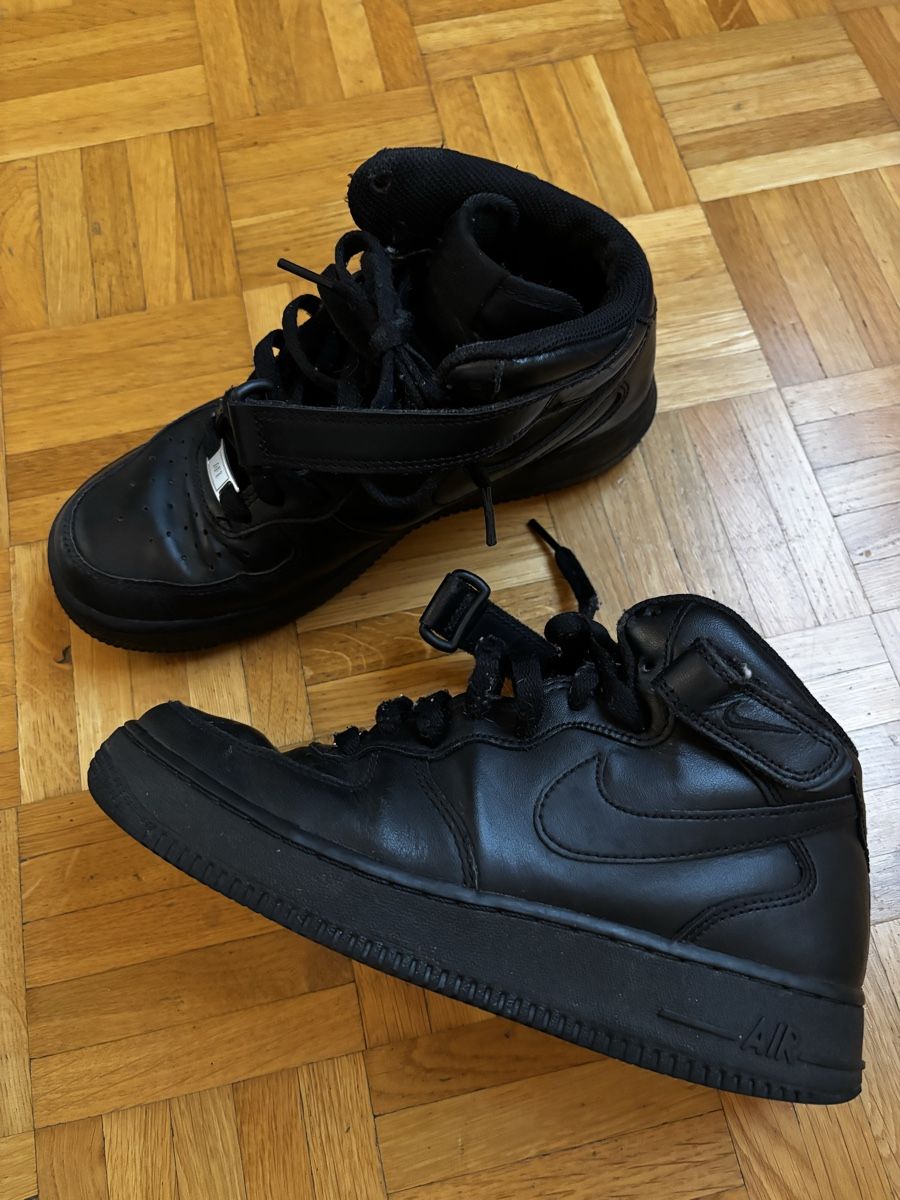 Nike Herrenschuhe: Nike Air Force  – Gebraucht aus Vouvry von sha_rk5q