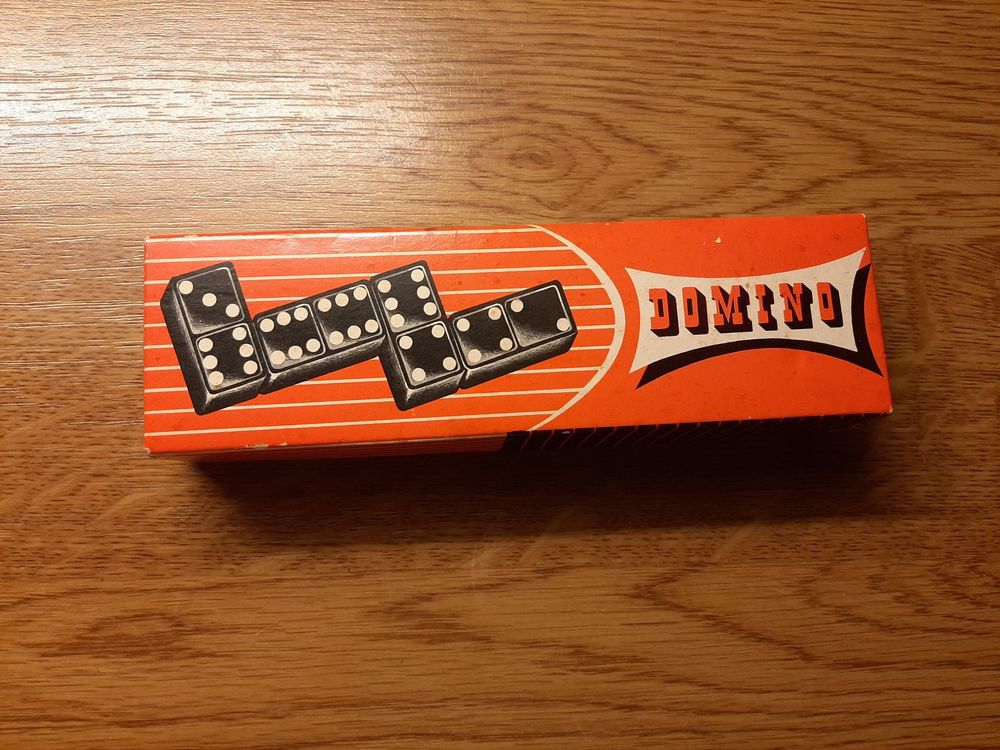 Domino-Spiel älteres Modell (Gebraucht) in Menziken für CHF 1 – mit