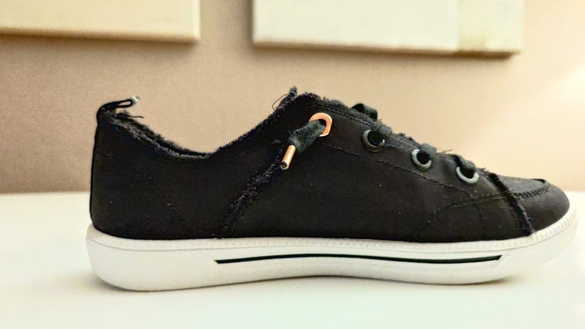 Damenschuhe: Bobs Memory Foam Schuhe Schwarz Grösse 36 neu – Neu und originalverpackt aus Riehen von markstre11