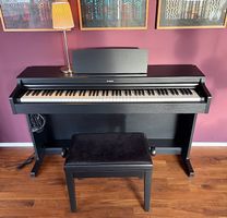 Yamaha Digitalpiano mit Pianobank