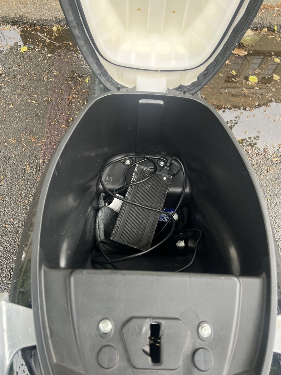 Scooter: E-Roller Ecooter ET3 – Usato da Bern venduto da sch_jvp6 4