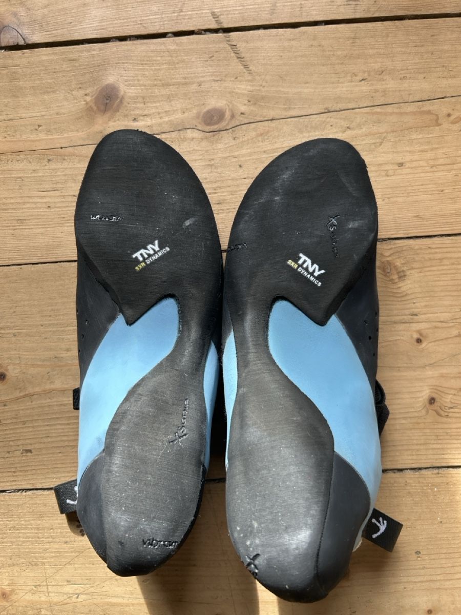 Herrenschuhe: Tenaya Draxtor new – Neu und originalverpackt aus Pâquier-Montbarry von Pittets 1