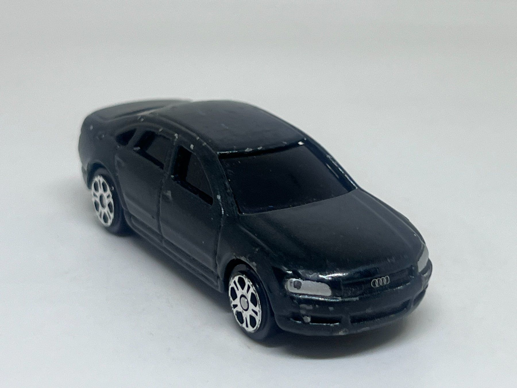 Maisto Voitures modèles: Maisto Audi A8 #667 – D'occasion à Wildegg par LaaBoutique