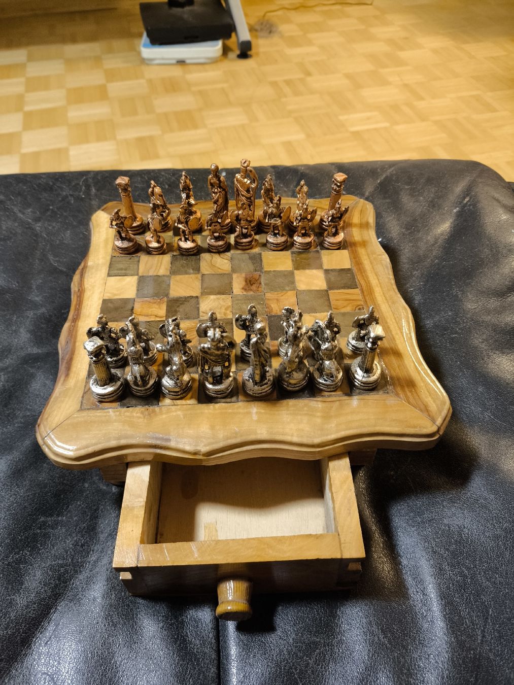 Giochi: Schach aus Edelholz ,Metallfiguren – Usato da Gipf-Oberfrick venduto da hituliina 1