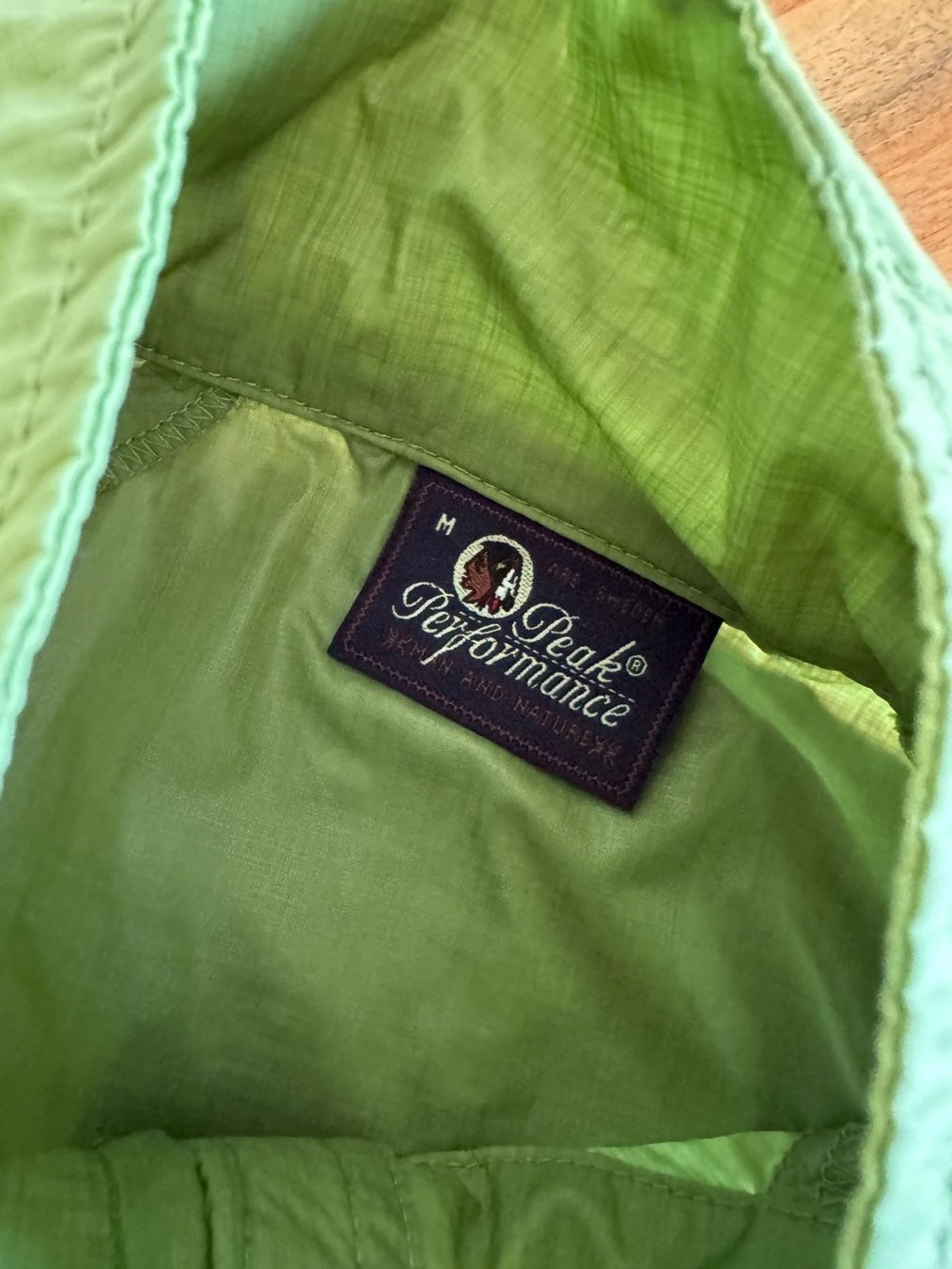 Peak Performance Jacken: Leichte Herrenjacke Peak Performance Grösse M Grün – Gebraucht aus Meiringen von Jackwashere 3