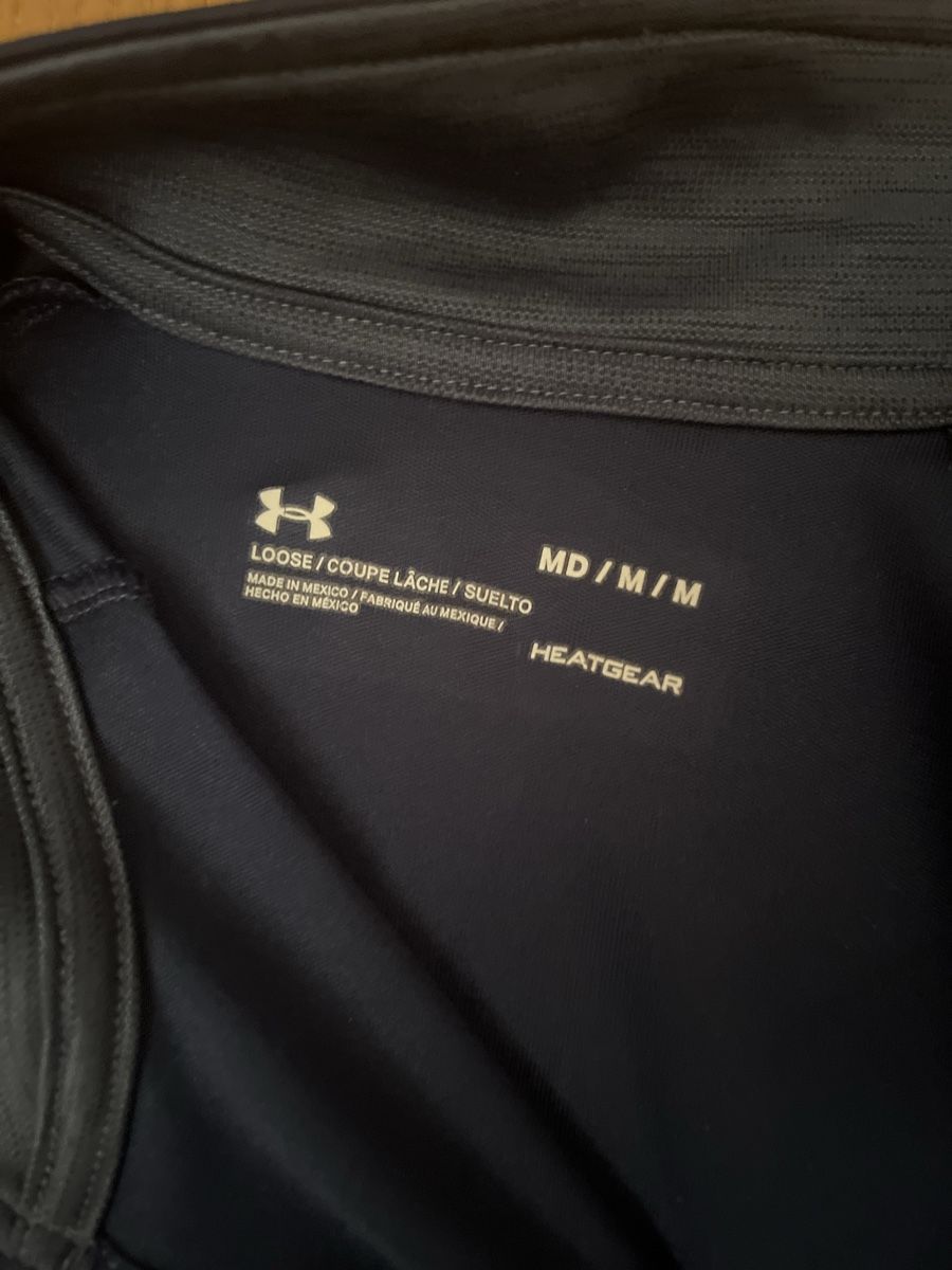 Under Armour Maglioni & Felpe: Under Armour Trainingspullover Gr M navyblau, top Zustand – Usato da Luzern venduto da lou_p8qb 1