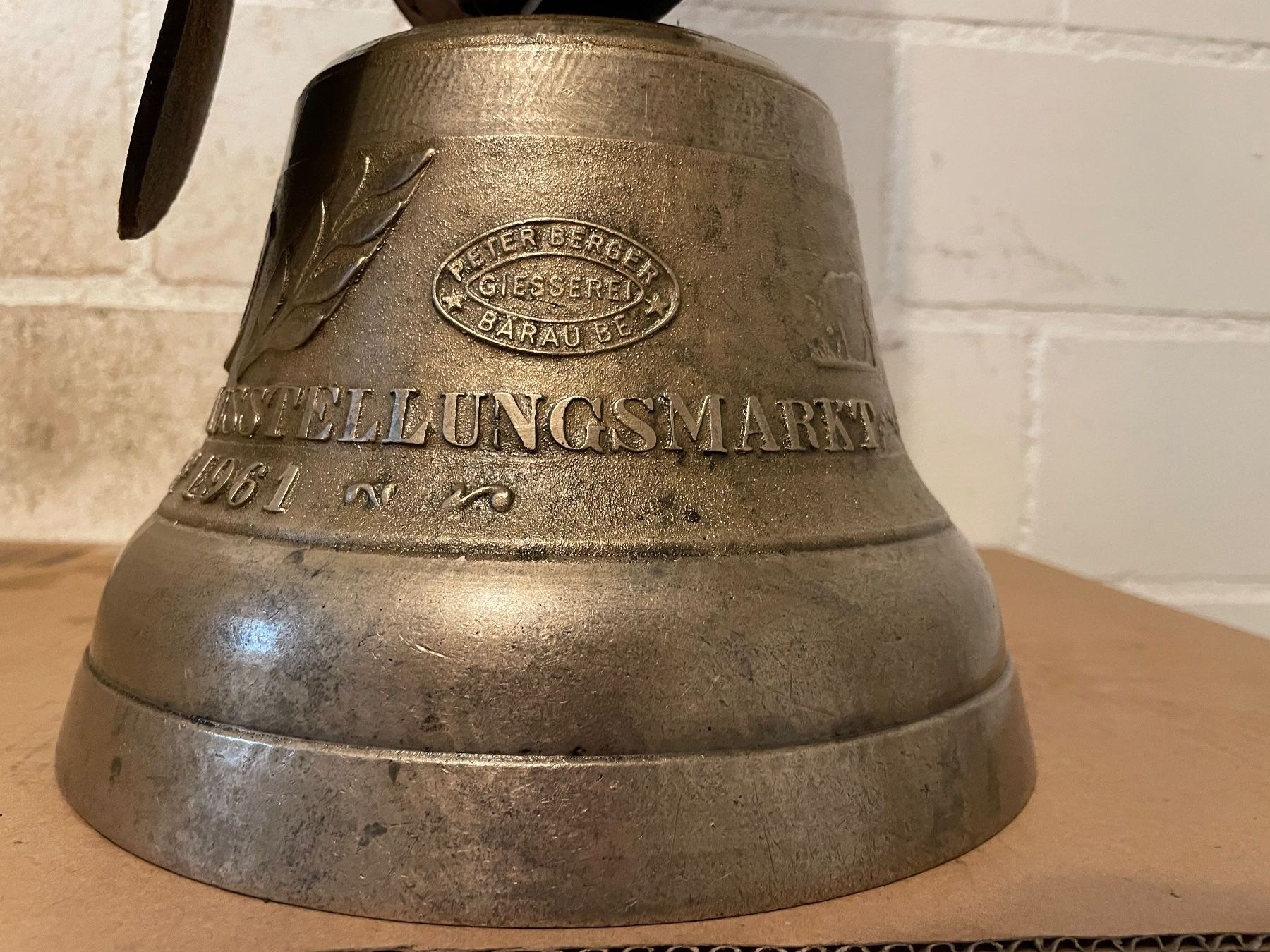 Campanacci mucche: Alte Peter Berger - Glocke 1961 ab 1.00 Fr. – Usato da Birrhard venduto da magisto52 3