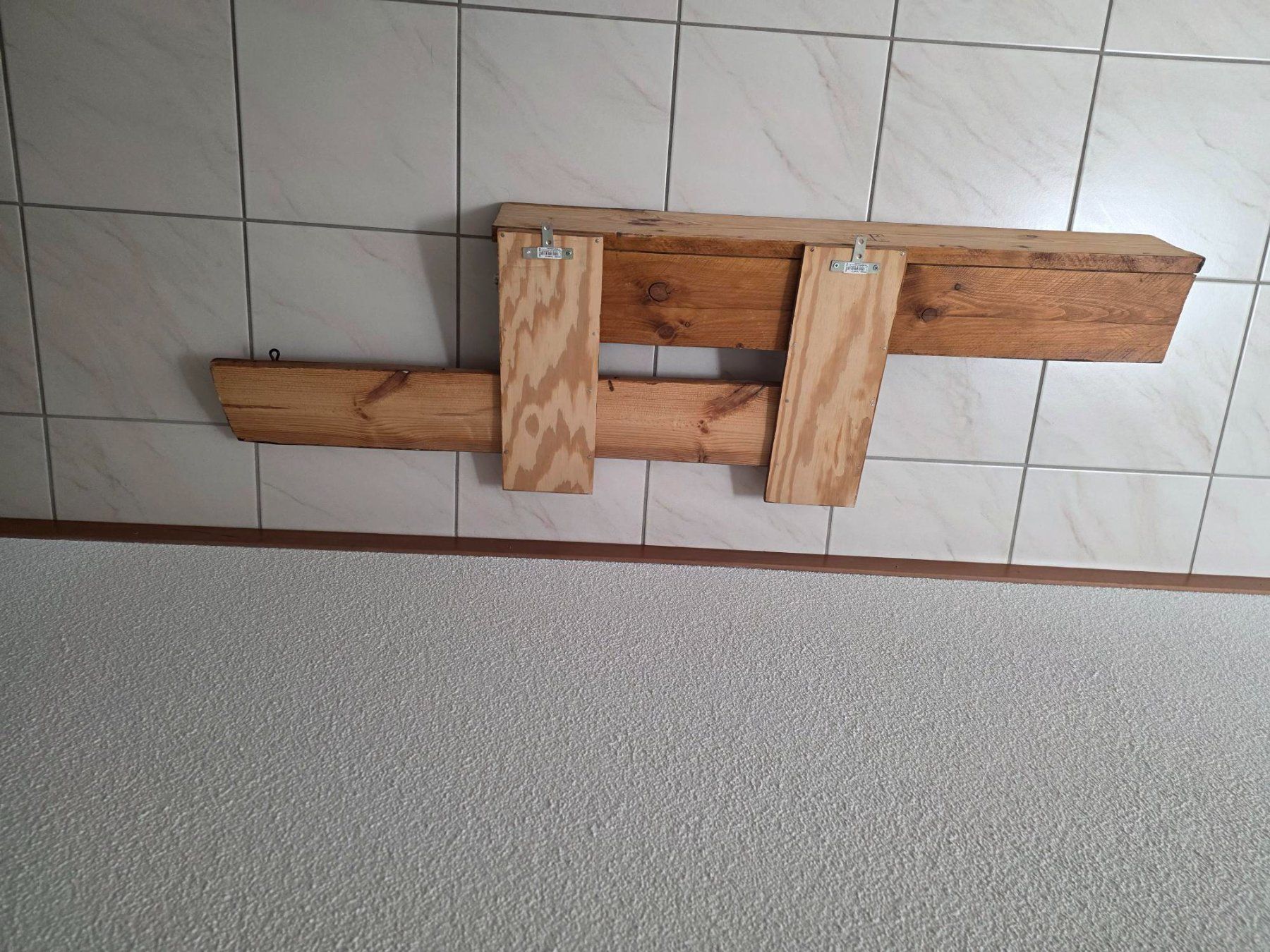 Guardaroba: Rustikale Garderobe aus Palette, handgemacht – Usato da Embrach venduto da dlg044 2