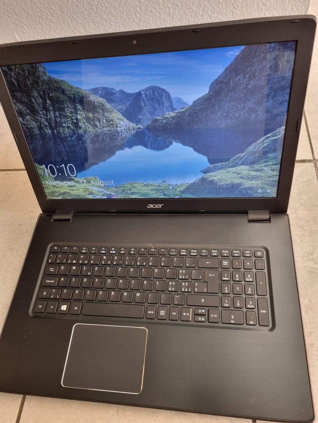 Acer Notebook: acer Laptop 17" – Usato da Riehen venduto da loewesony