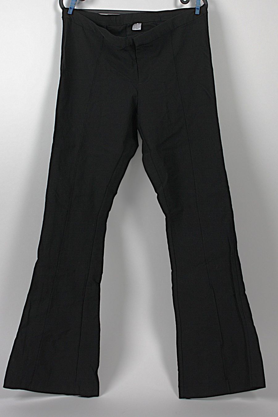 H&M Hosen: H&M Hose schwarz 42 – Gebraucht aus Zollikofen von Restwert_Zollikofen
