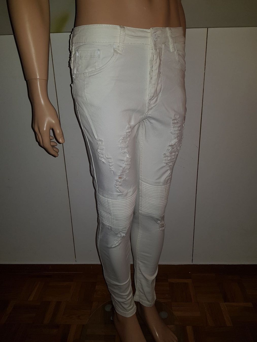 Jeans: JUSTING Jeans HAREM FIT taille / Grosse W30 – D'occasion à Cossonay-ville par Super-Price-Quality 2