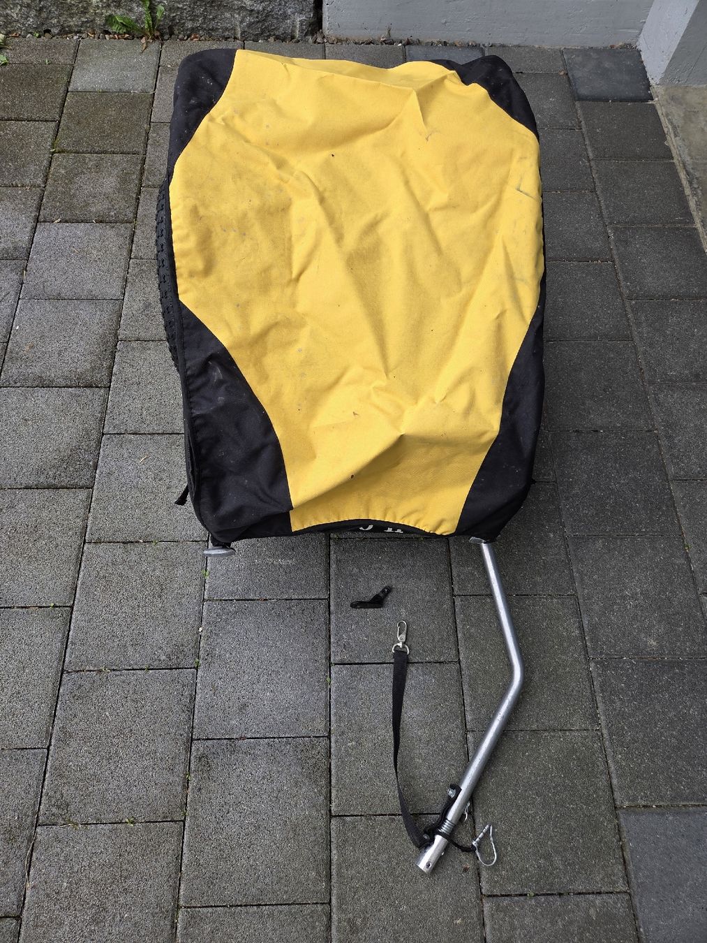 Rimorchi: Veloanhänger – Usato da Oberdorf BL venduto da Retpoint 3