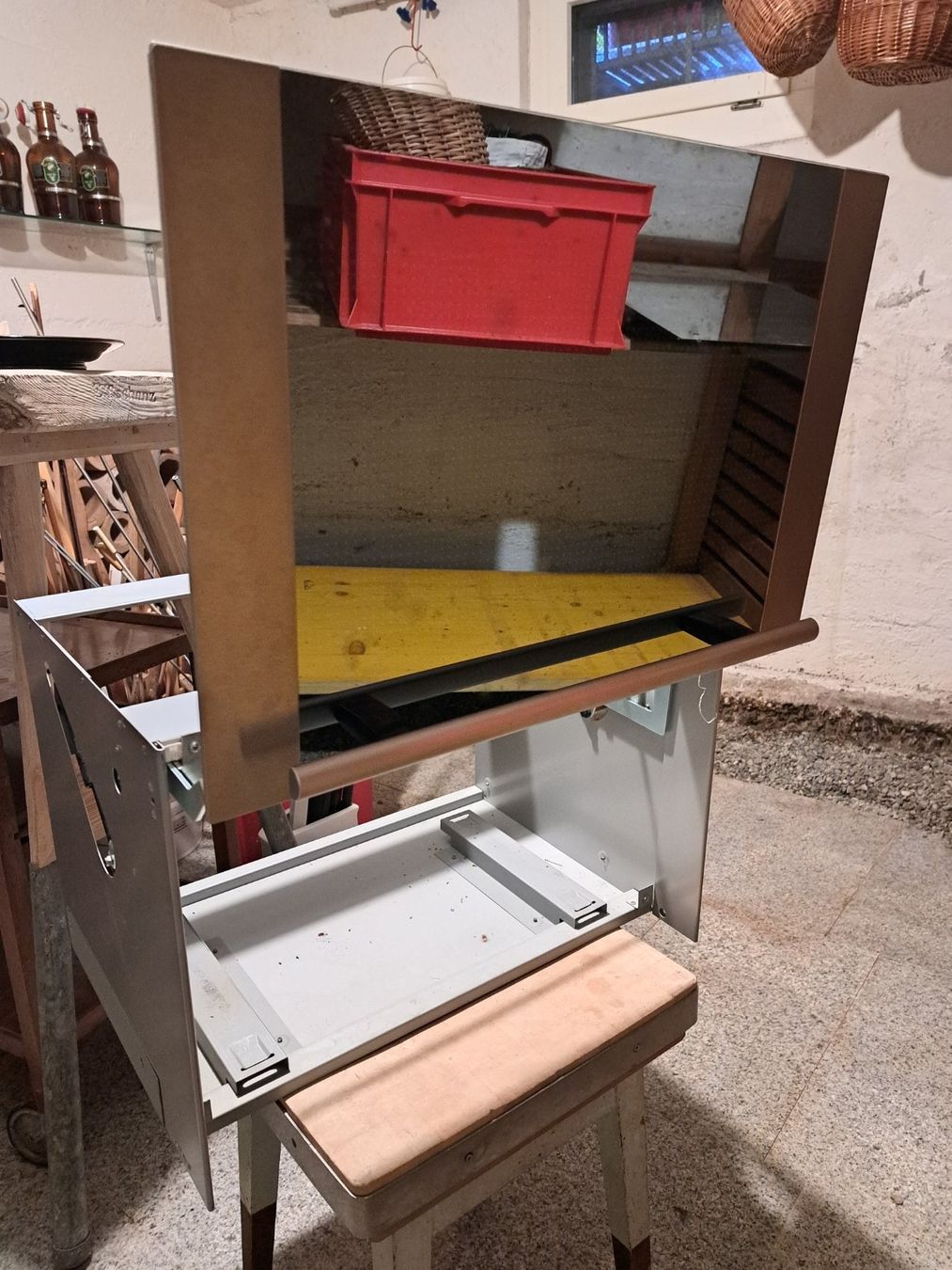 V-Zug Cucine complete: Küchen Klappmöbel v-Zug – Usato da Grosshöchstetten venduto da Bagi96 1