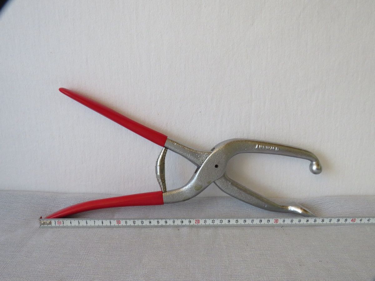 Tutti gli attrezzi: Pliers tool Germany red handles good condition – Usato da Elsau venduto da MANWITHVAN 1