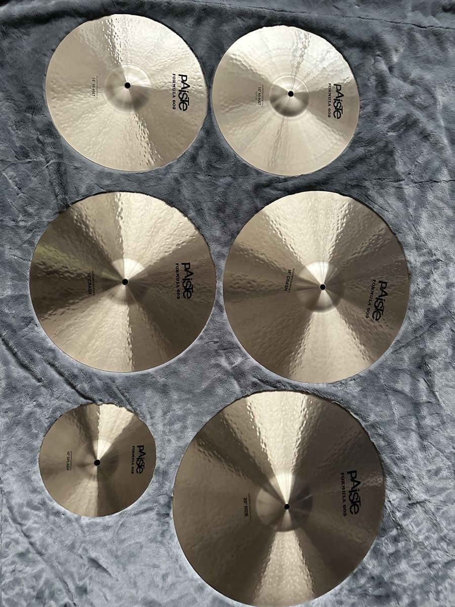 Paiste Musikinstrumente: PAISTE 602 MODERN ESSENTIALS PACK – Gebraucht aus porrentruy von alp_62jd