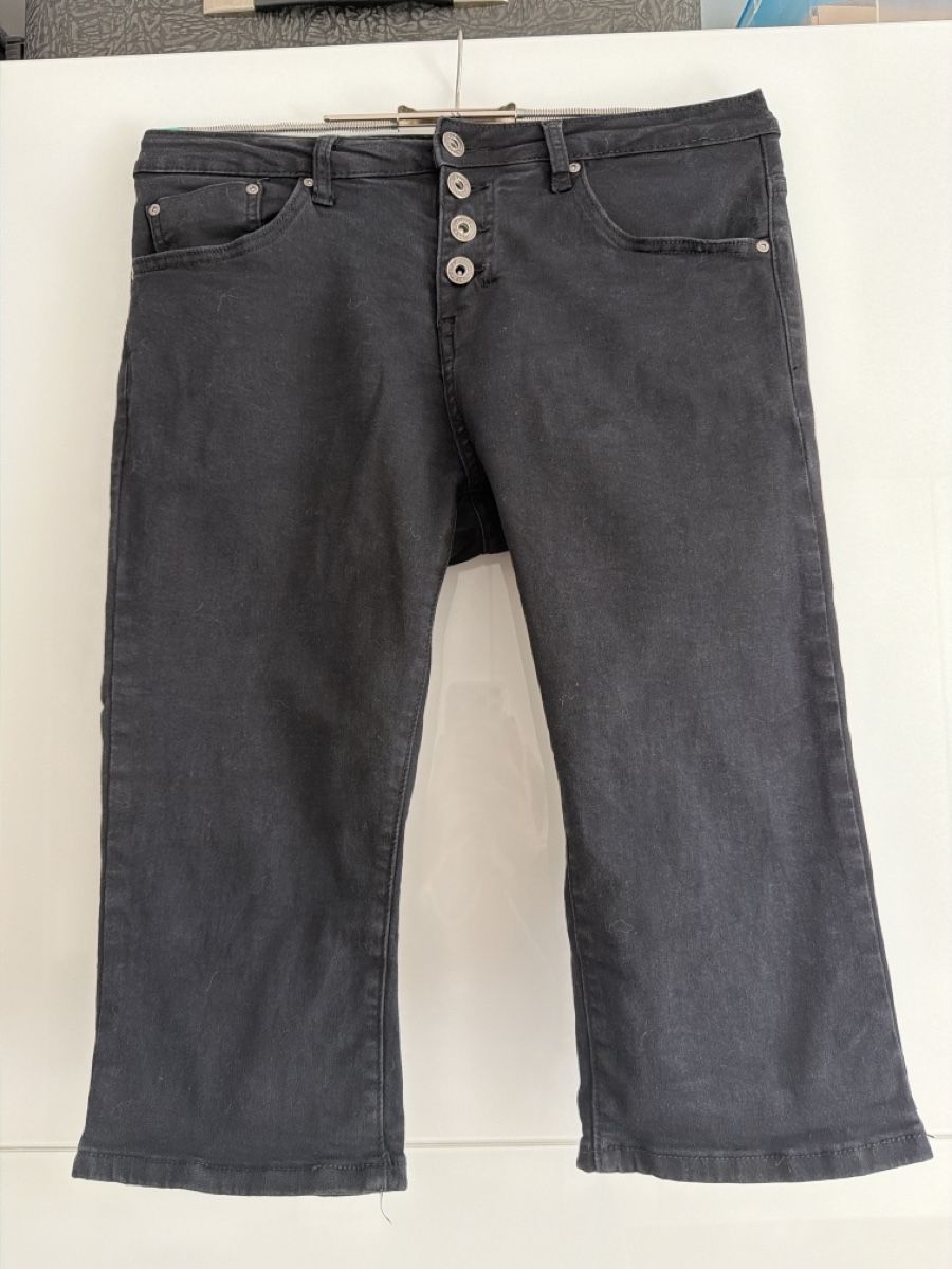Jeans: Pantacourt denim 38 noir – Gebraucht aus Uetliberg von adrenalhyn