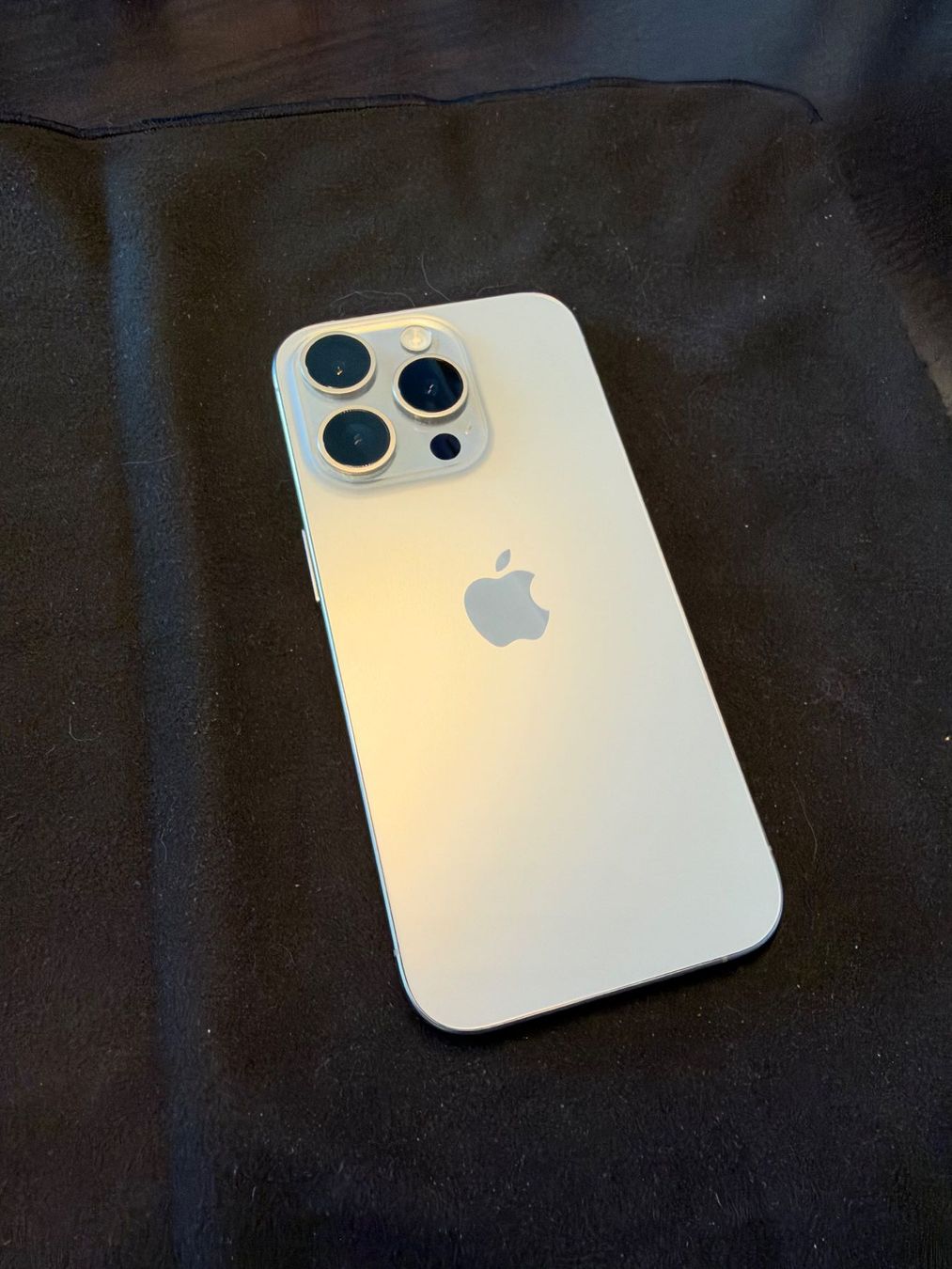 Apple Handys / Smartphones: iPhone 15 Pro 128 GB – Gebraucht aus Bischofszell von Mojo_risin 2