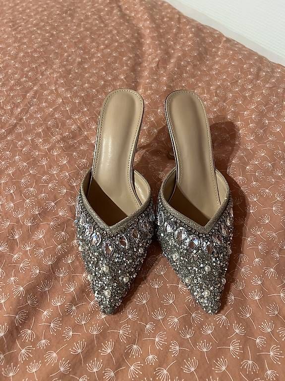 Chaussures femmes: Glitzerpumps 39 – D'occasion à Altenrhein par jus_mx89 1