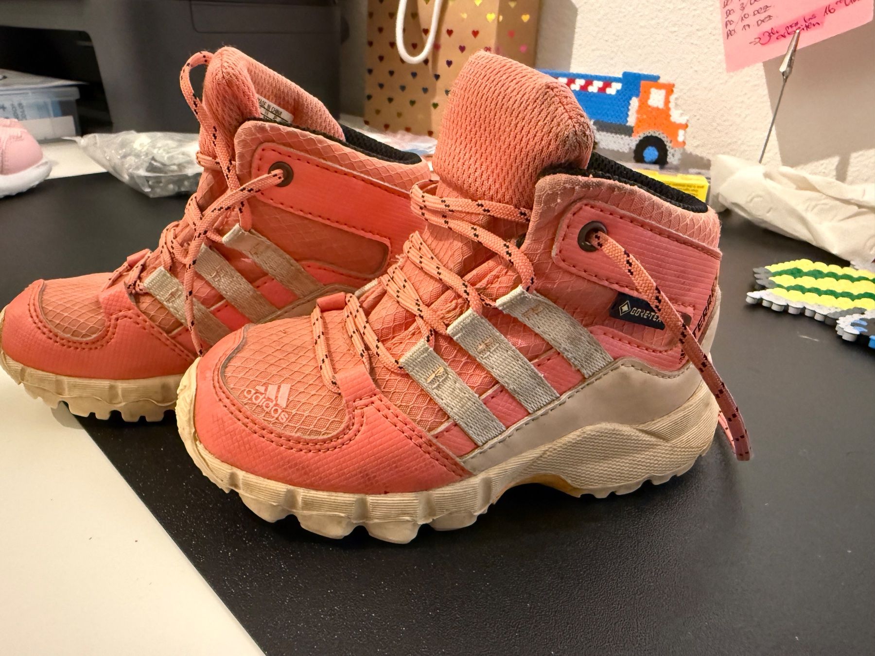 Adidas Scarpe per ragazzi: Adidas Terrex Wanderschuhe Grösse 22 – Usato da Edlibach venduto da Kiwi610 1