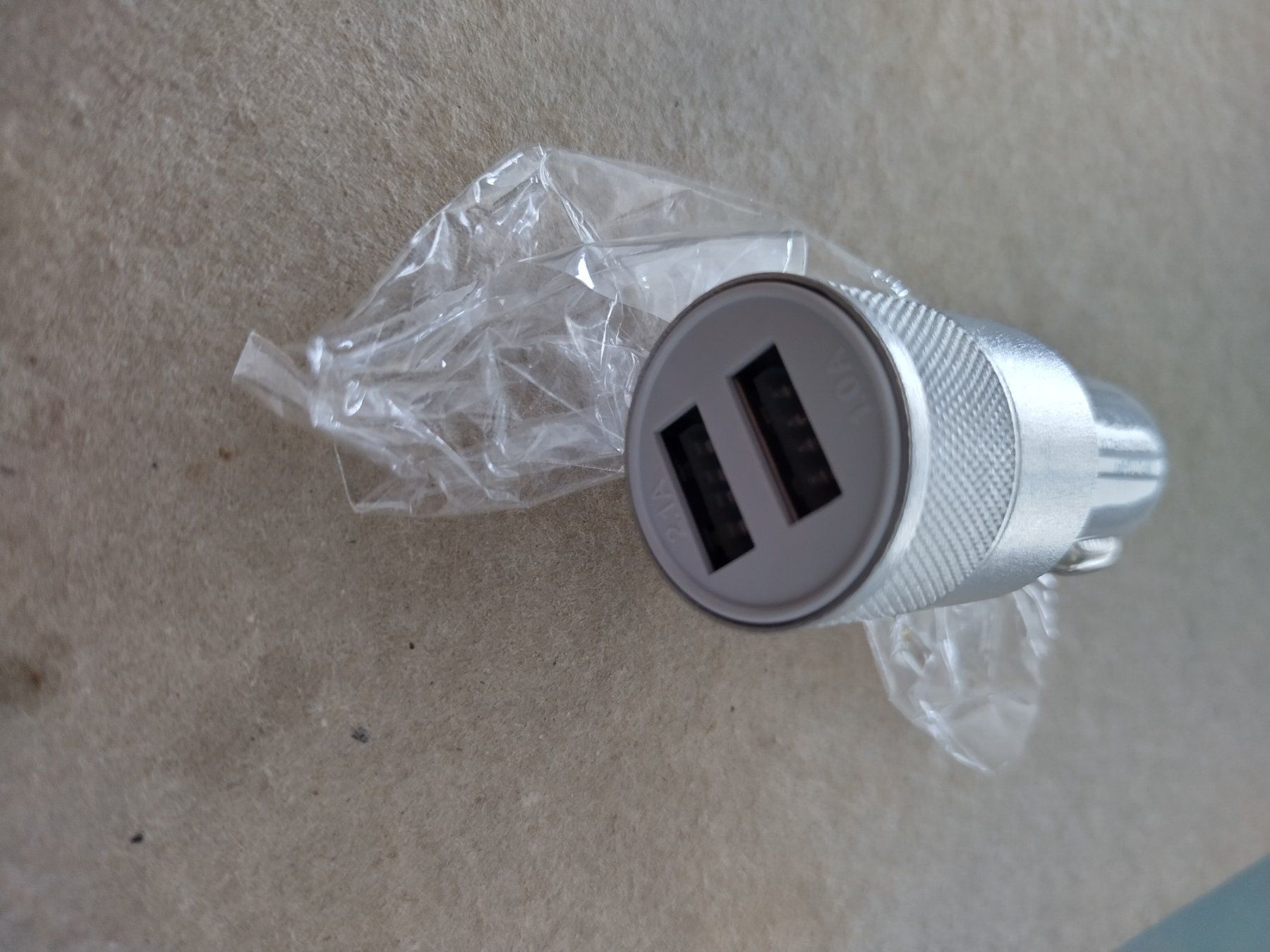 Caricabatterie: Doppel-USB Autoladestecker Silber Alu – Nuovo e nell'imballaggio originale da Ermatingen venduto da rik4rdo 2