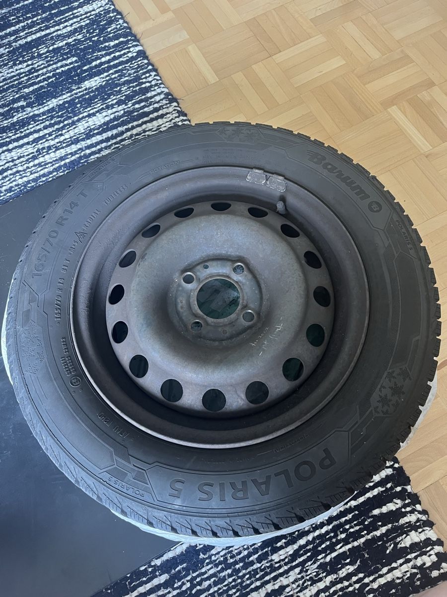 Pneus & Roues: Winterreifen – D'occasion à Zürich par Liilu