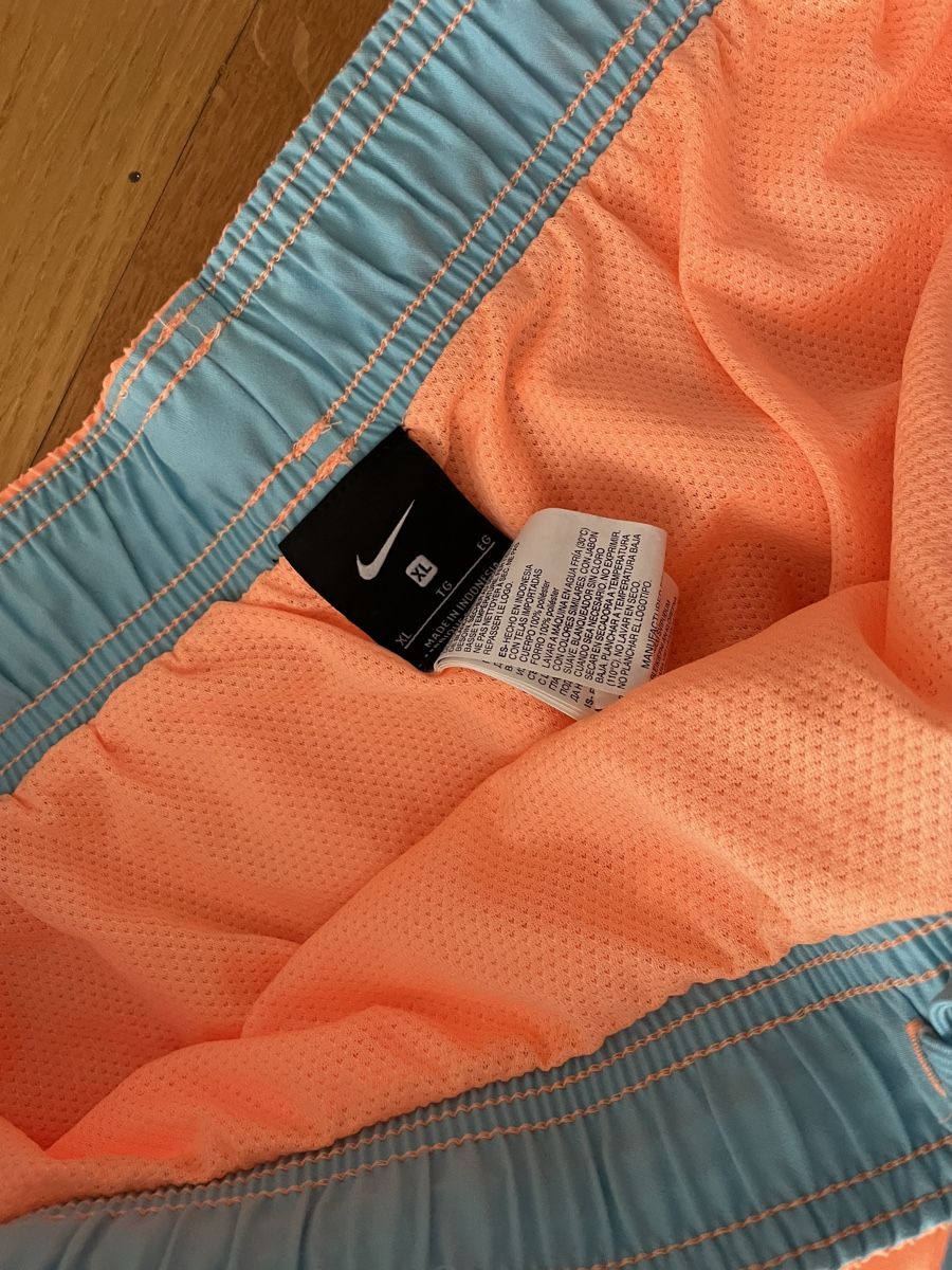 Under Armour Kleiderpakete: 3 mal marken Short – Gebraucht aus St.Gallen von bubo2008 4
