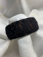schöner Armreif schwarz aus Stoff Textil