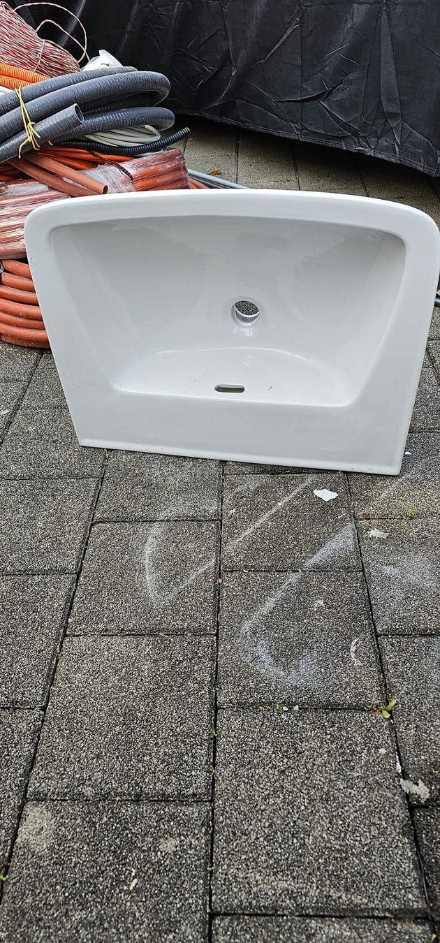 Lavabi & lavandini: Waschbecken 43x55 cm – Usato da Wohlen AG venduto da stifno-industries