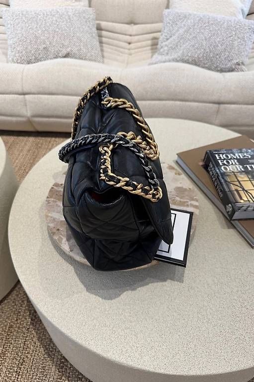 Chanel Borse: CHANEL 19 TASCHE BLACK, LARGE – Nuovo (secondo la descrizione) da Schwyz venduto da bofb 7