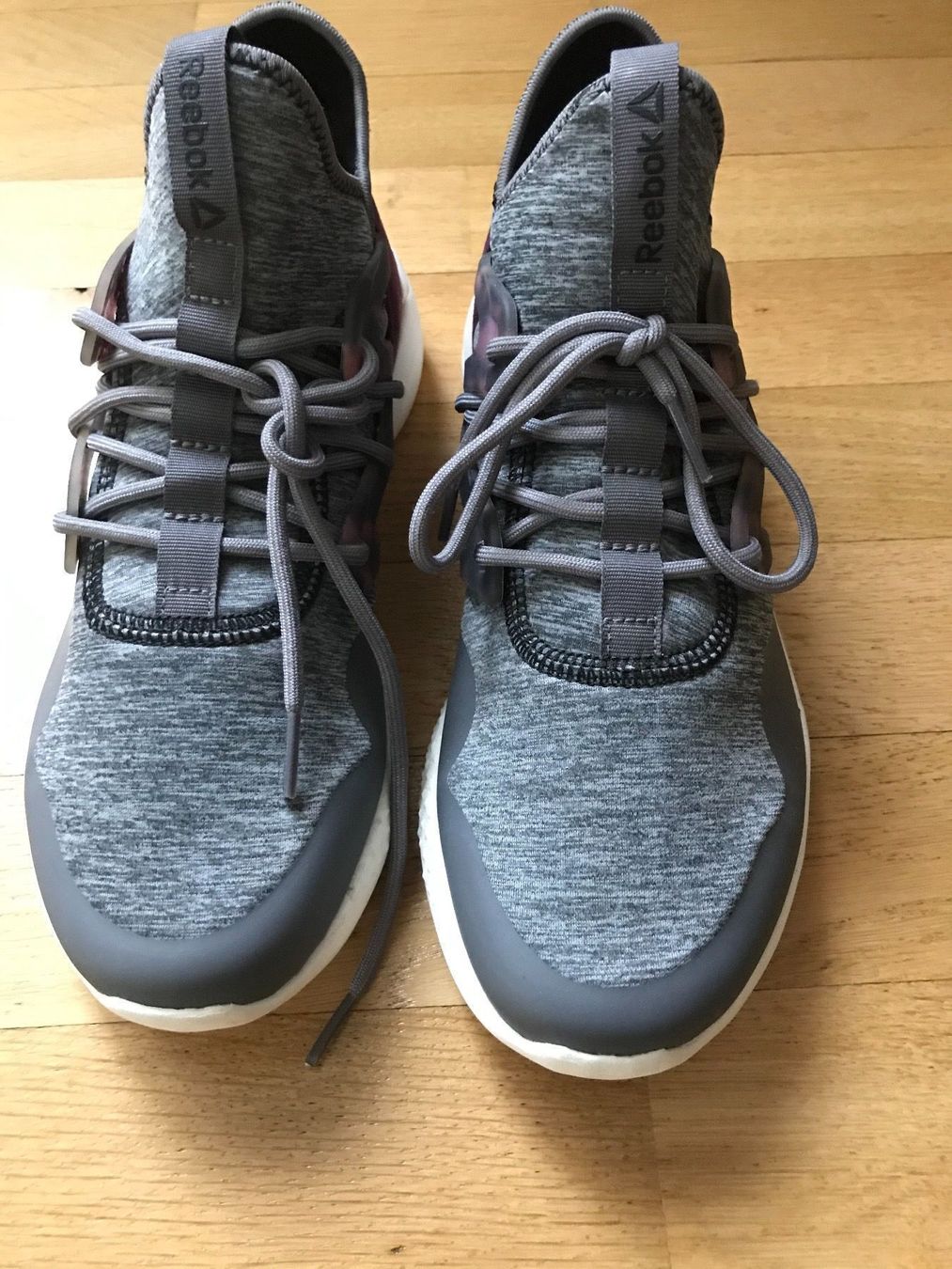 Reebok Scarpe da donna: NEU REEBOCK GR 39 – Nuovo e nell'imballaggio originale da Zürich venduto da schneeflocke303 2