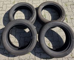 Pneus hiver Continental 245/50 R19 V XL 4 pièces