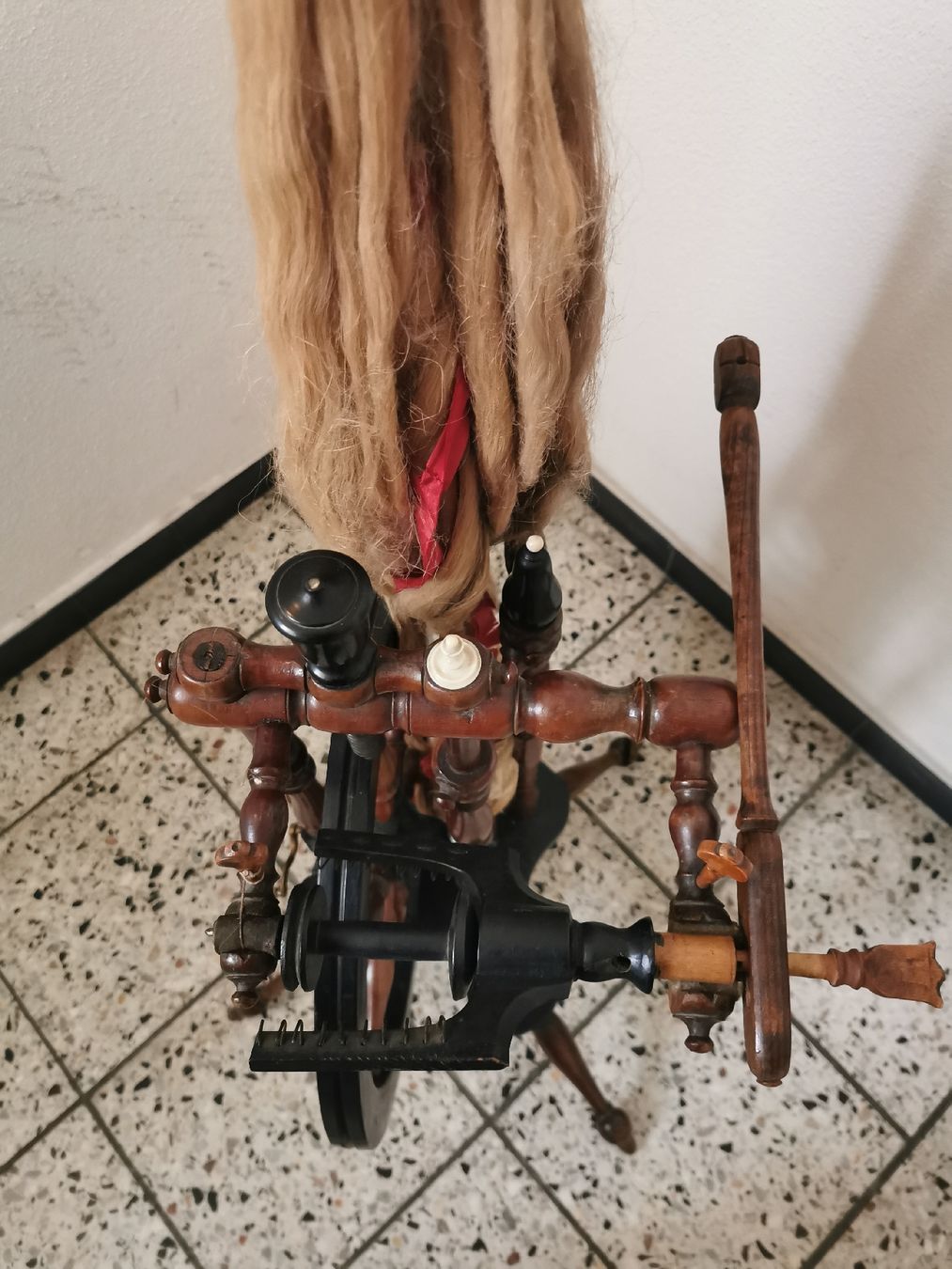 Ruote per filare: Antikes Spinnrad um1900 – Usato da Mellingen venduto da fra_g7y8 5