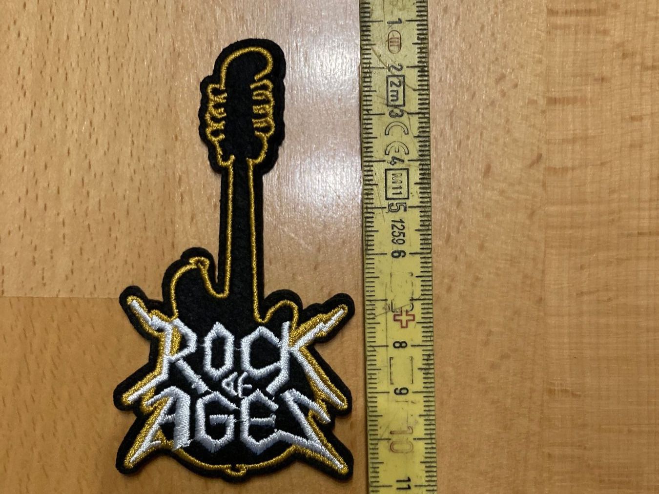 Toppe: Patch Sticker Aufnäher Metal Rock Band 1 – Nuovo (secondo la descrizione) da Horn venduto da abutre72