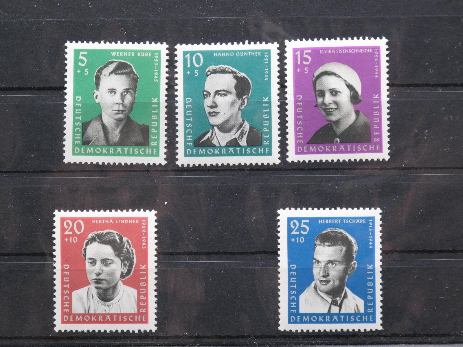 Tutti i francobolli: DDR 1961 Gedenkstätte Buchenwald ** – Usato da Wil SG venduto da fva01