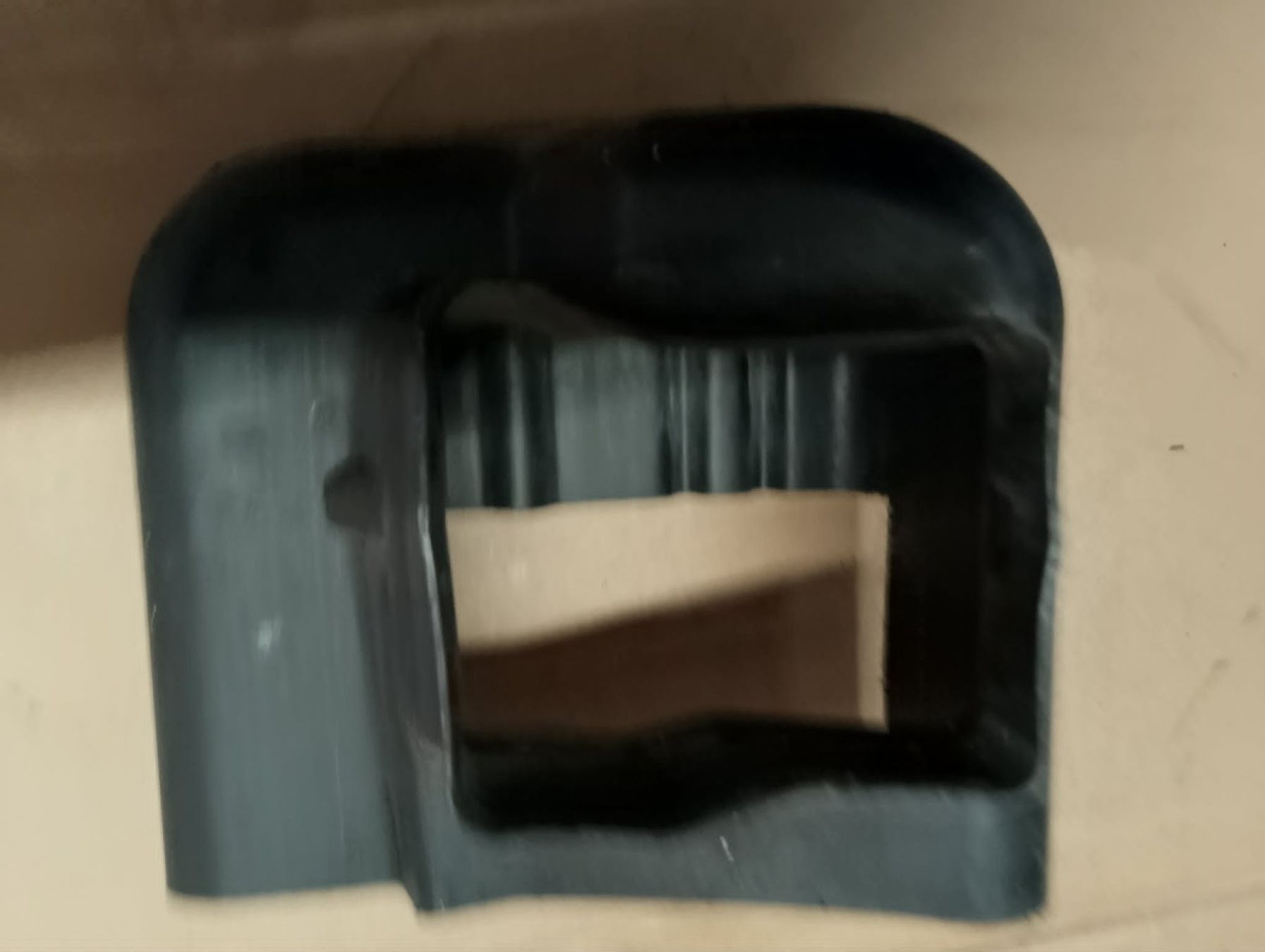 GM Alle Autoersatzteile: Ansaug Duct GM  10237720 – Gebraucht aus Niedergösgen von usc_2h5n