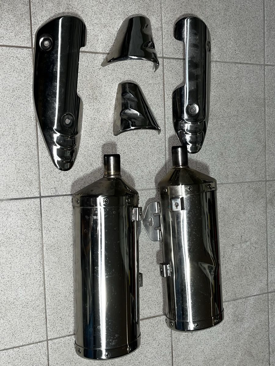 Triumph Sistemi di scarico: Schalldämpfer Original Triumph Speed Triple 1050 – Usato da Frauenkappelen venduto da jensitiger77 1
