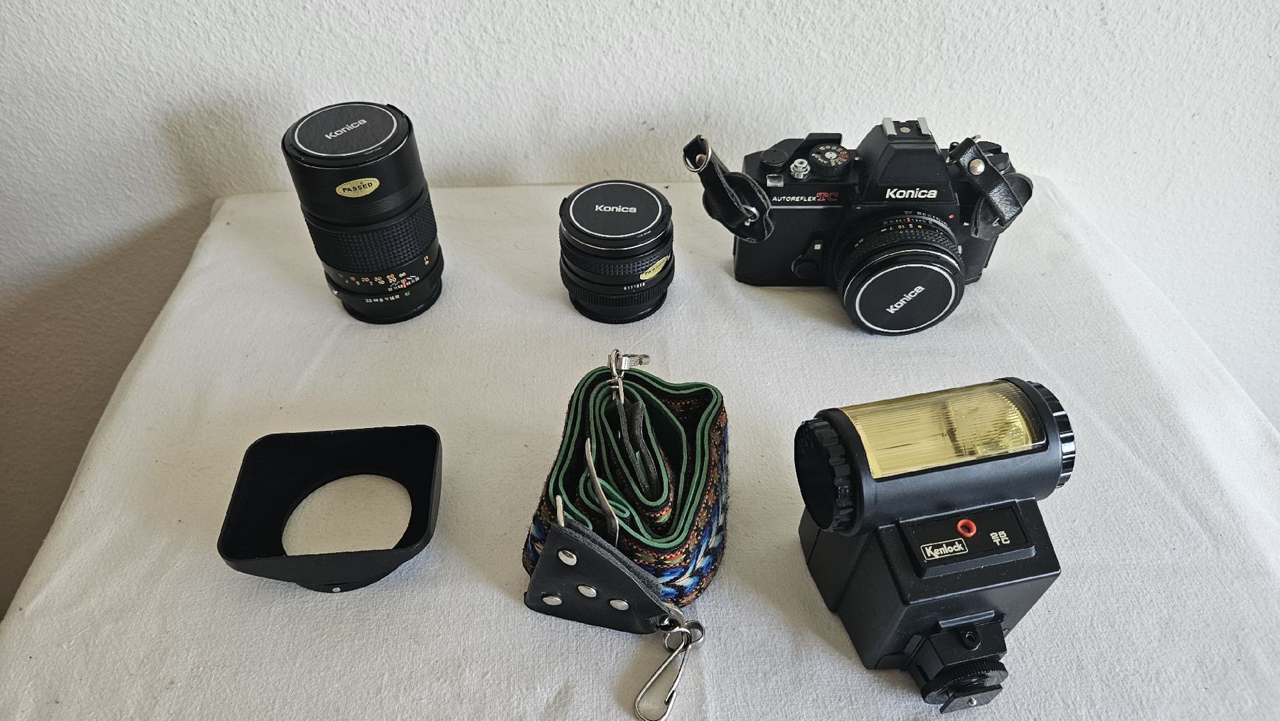 Konica Fotocamera: Vintage Konica Autoreflex TC mit Zubehör – Usato da Ettingen venduto da samiba 5