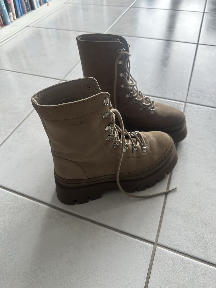 Chaussures femmes: CPNHGN Boots Gr. 39 – D'occasion à Unterägeri par Tobitan 3
