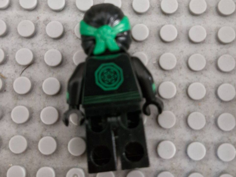 Lego Giocattoli: LEGO Ninjago Lloyd - Spinjitzu Master – Usato da Worben venduto da 88hco 1